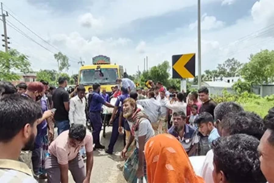 Four killed in Bogura truck-van collision