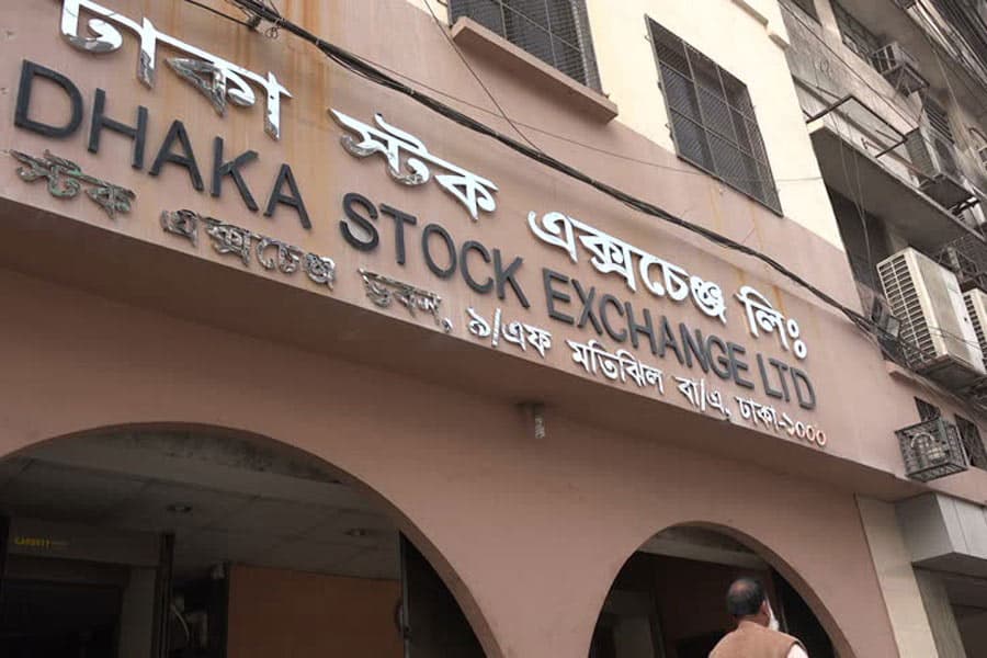 Short-time profiting drags stocks back into the red