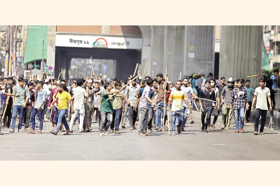 Wage protests spread fast in Dhaka-Gazipur garment belts