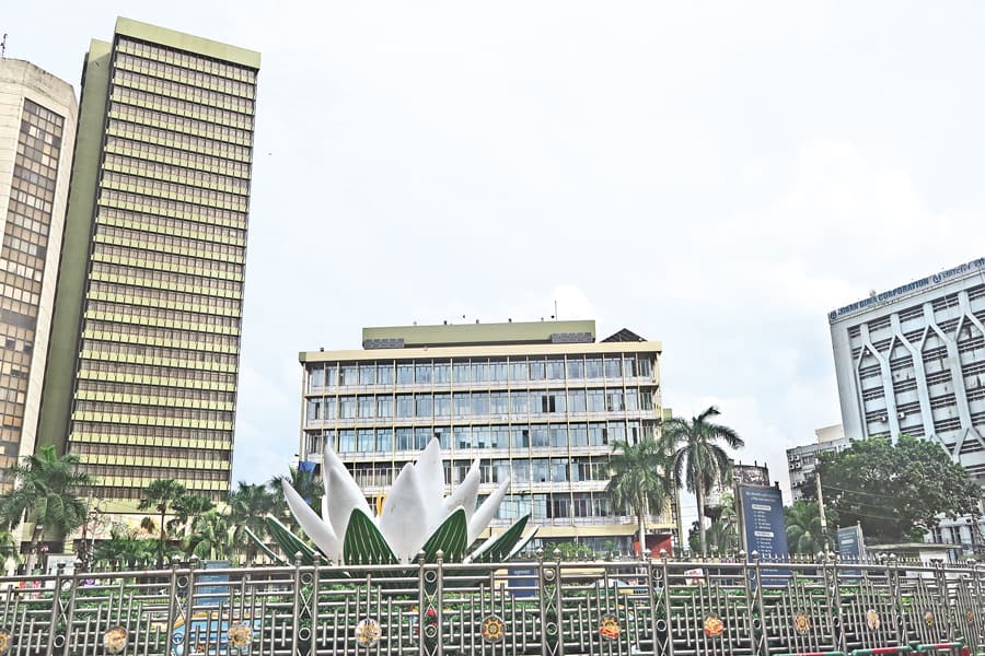 Bangladesh economy faces headwinds