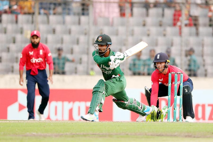 England need 159 runs to avoid clean sweep in T20I series