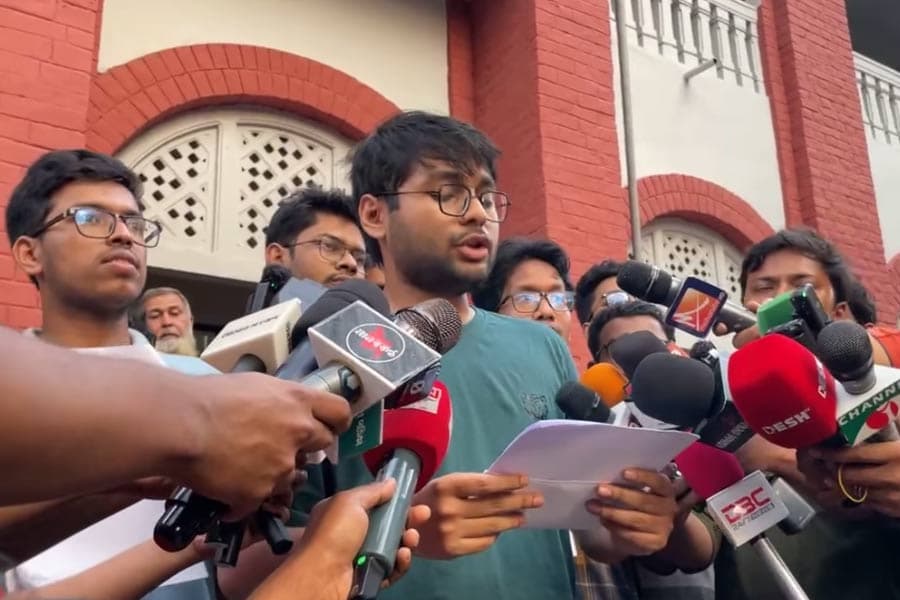 Students pledge to keep BUET free from politics