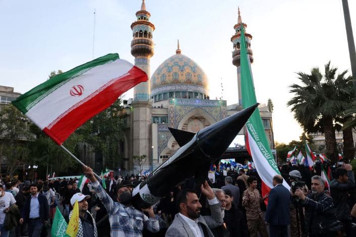 Iranian commander says Tehran could review 'nuclear doctrine' amid Israeli threats
