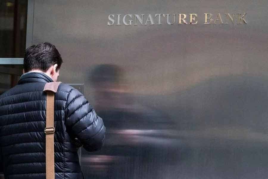 Two US banks' fall sounds caution for economy: Analysts
