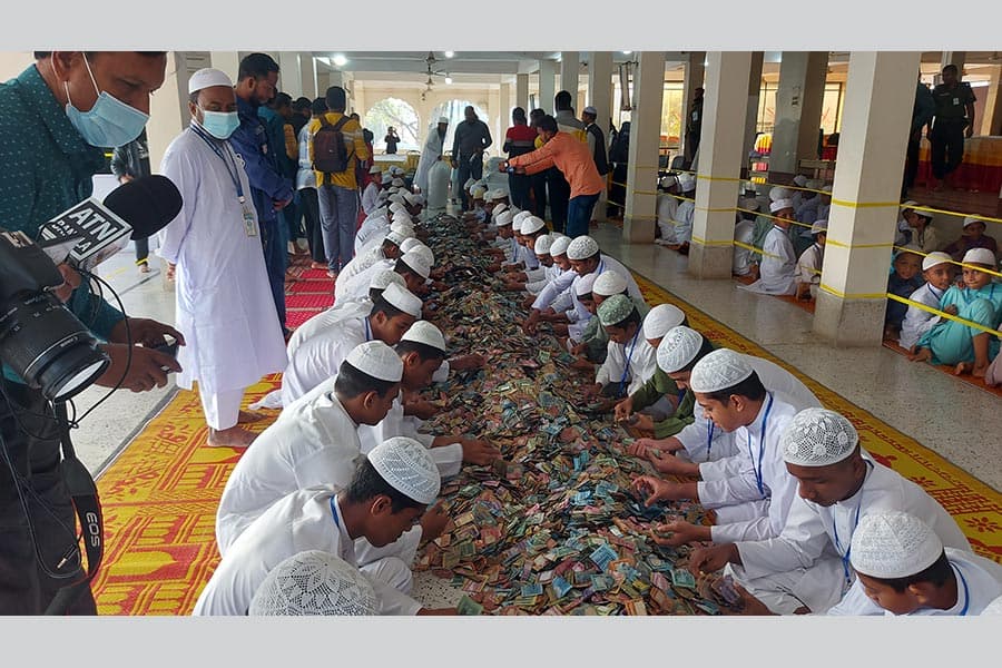 Donations at Pagla Masjid break all previous records
