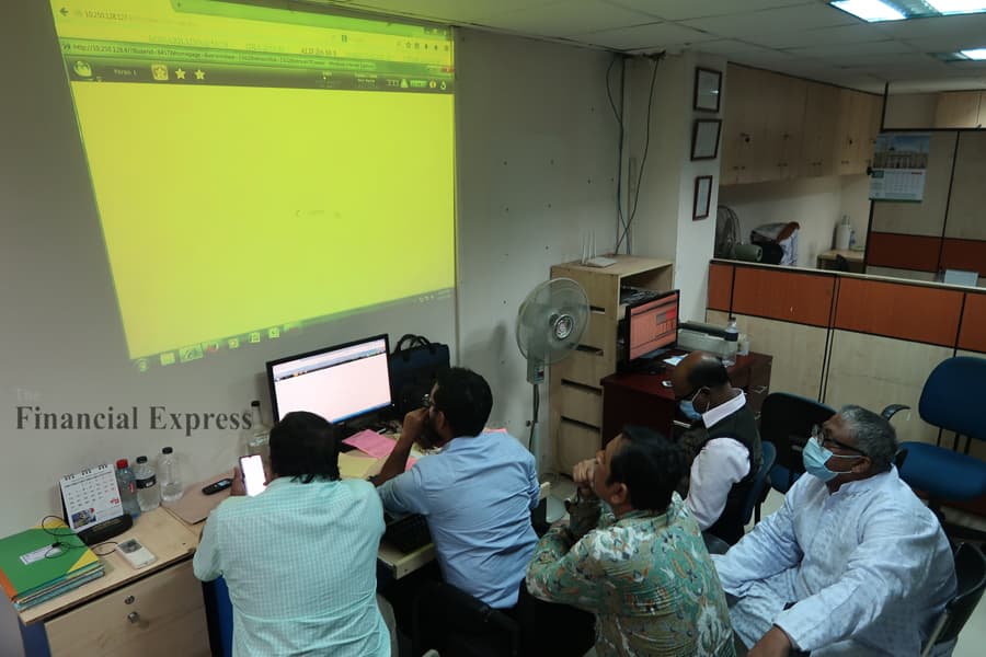 Bourses cut trading by an hour during Ramadan