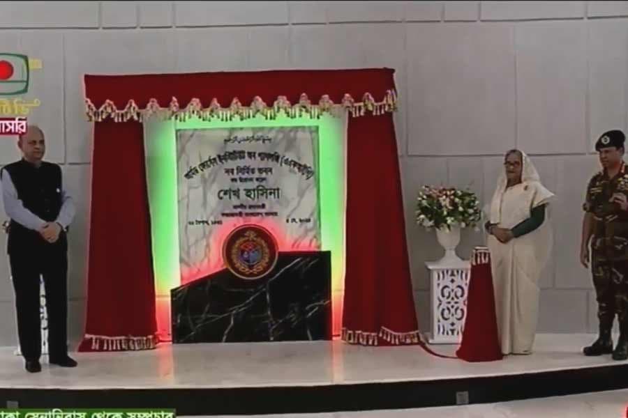 PM opens AFIP, Senaprangan buildings at Dhaka cantonment