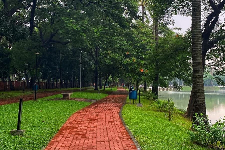 Explore the natural parks around you in Dhaka