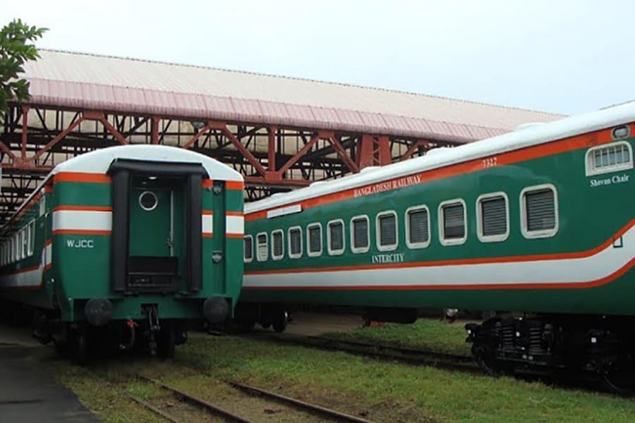 Bangladesh Railway aims to modernise signal system to prevent accidents
