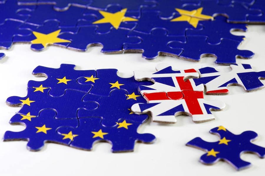 UK and EU formally adopt new Brexit deal for Northern Ireland