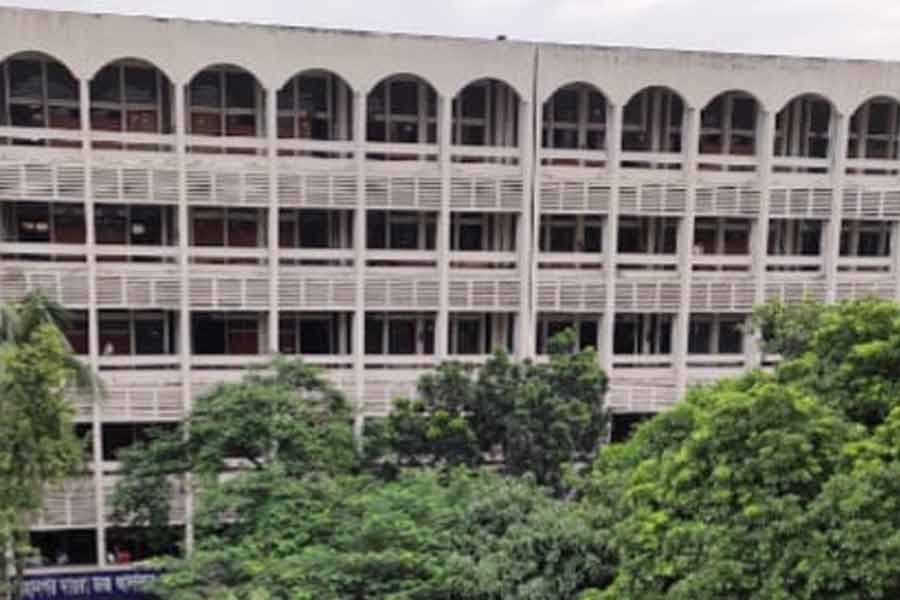 Court orders appointment of magistrate to unlock Benazir’s flats