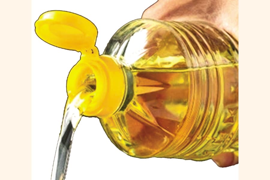 Refiners push to hike edible oil prices