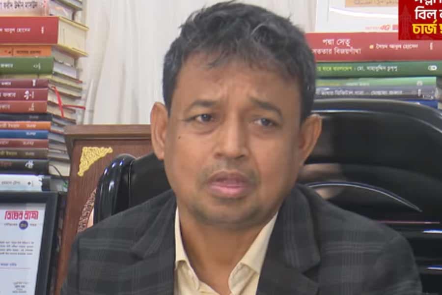 Nur got Tk 400,000 from a quota movement leader: DB chief