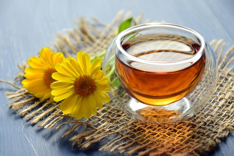 Honey: Health benefits, potential risks and safe way to consume