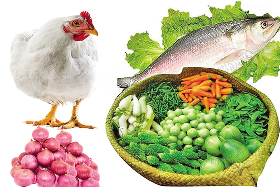Vegetable prices up; egg, chicken down