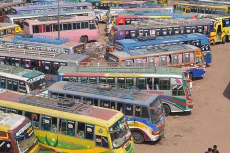 BNP leaders attack to seize control of Barishal Bus Terminal; 13 injured