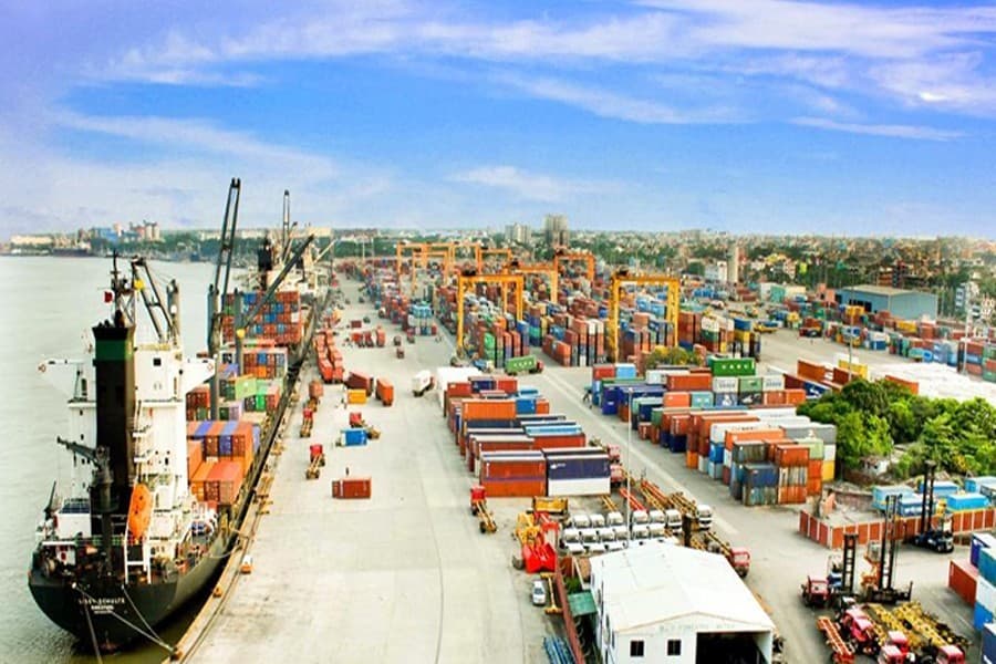 Bangladesh moves to remove Indian port hurdles, NTBs