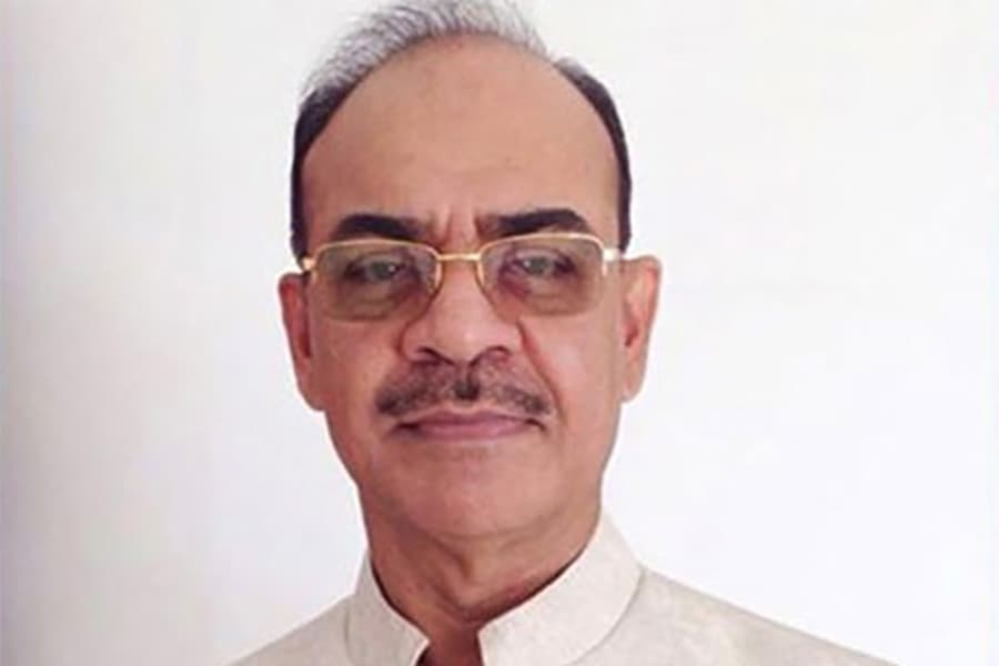 Ex-minister Faruk Khan arrested