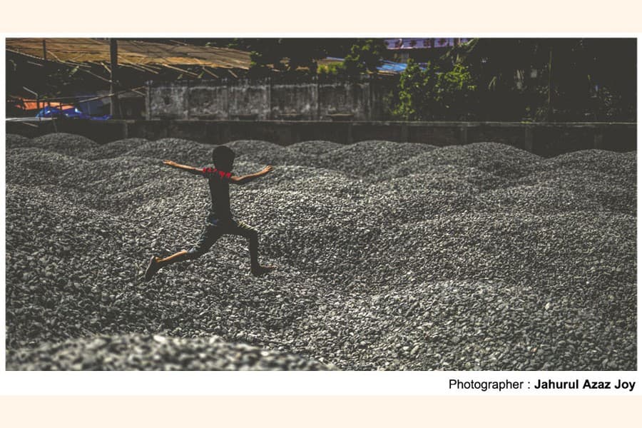 Street storytellers turning into wedding photographers