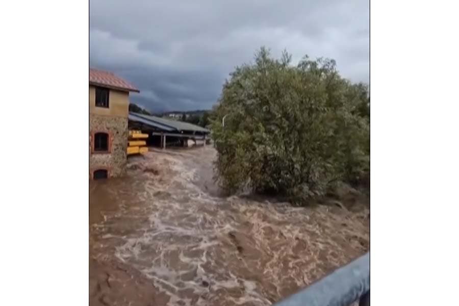 Flooding in central France submerges rail, road links