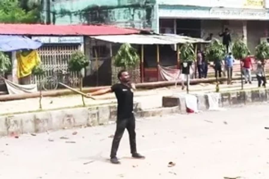 Abu Sayeed killing: 2 teachers, 7 staff of BRU suspended