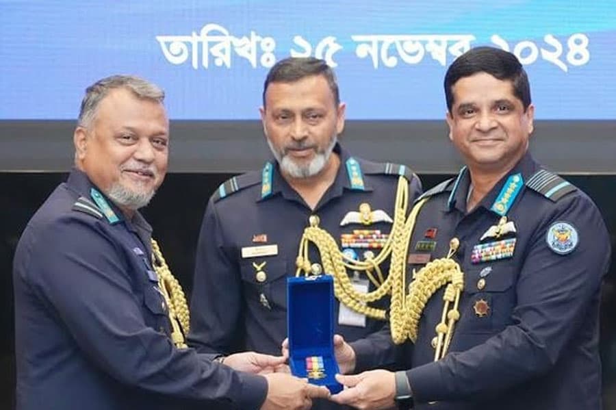 Peacetime award ceremony for best air personnel held