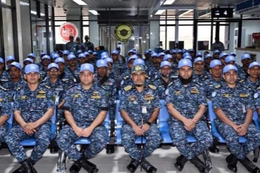 UN peacekeeping mission: 75 navy personnel leave for Lebanon