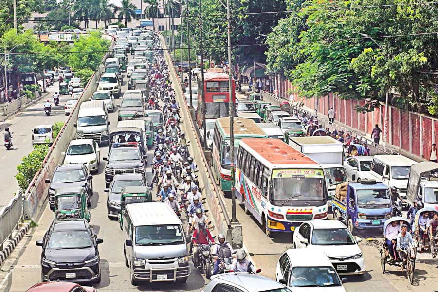 Suffocating traffic congestion causing economy to bleed