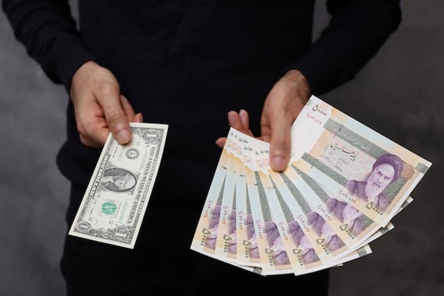 Iran currency slips to new lows amid US, Europe tensions