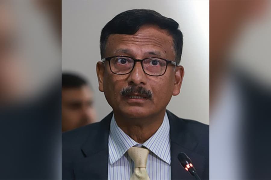 Bangladesh presses Myanmar to resolve border issue