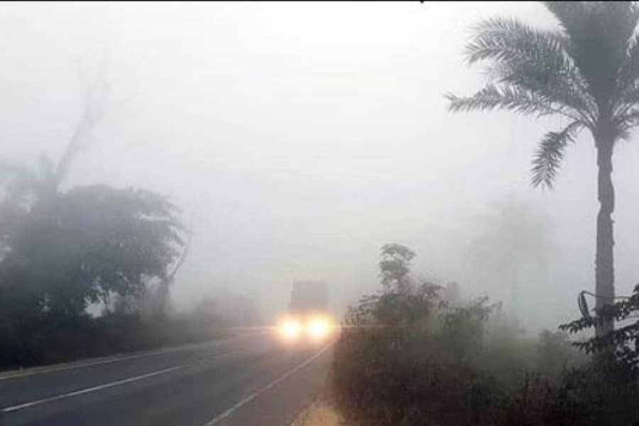 Biting cold grips fog-covered Kurigram