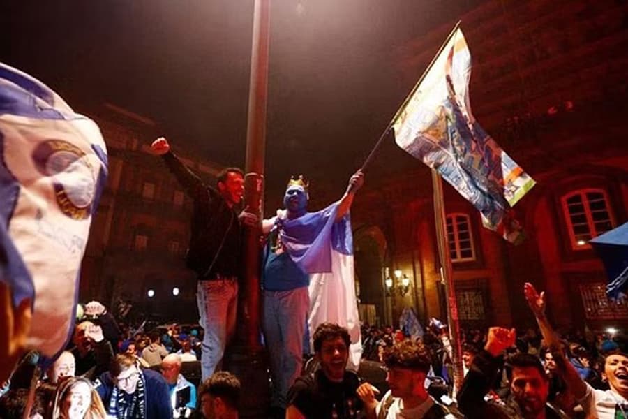 One dead, seven injured in Naples in night of football celebrations
