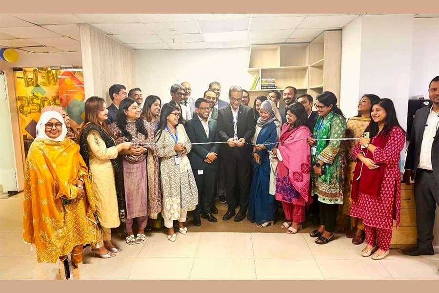 BRAC Bank inaugurates new library, discusses Humayun Ahmed’s ‘Opekkha’