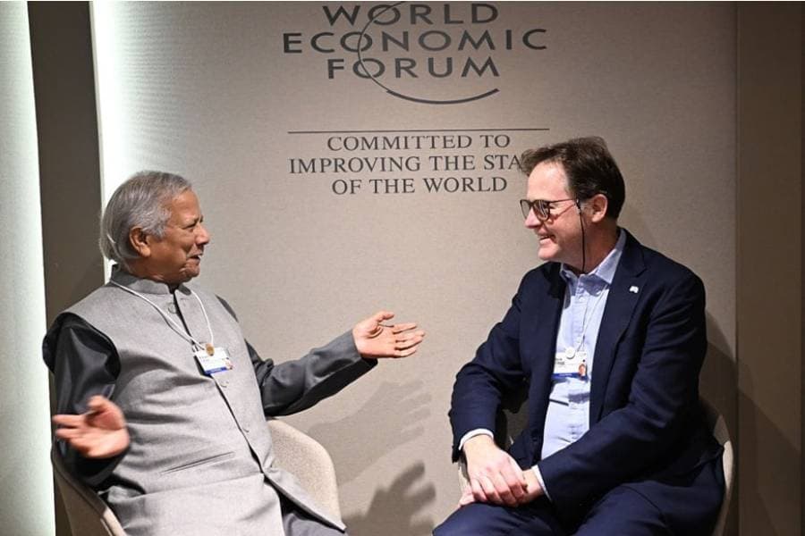 Dr Yunus urges Meta to intensify efforts against misinformation, fake news