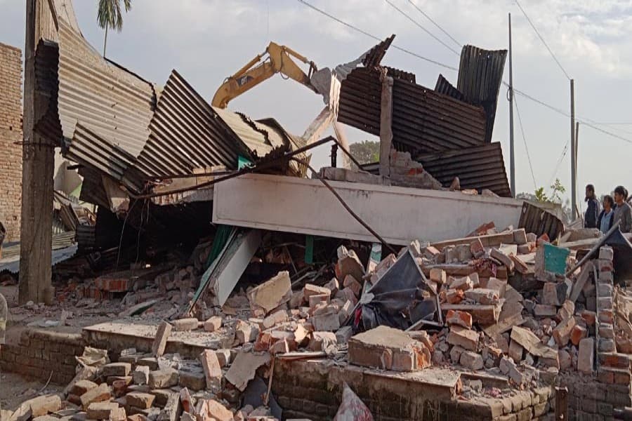 Railway razes 208 illegal structures, retrieves six acres of grabbed land
