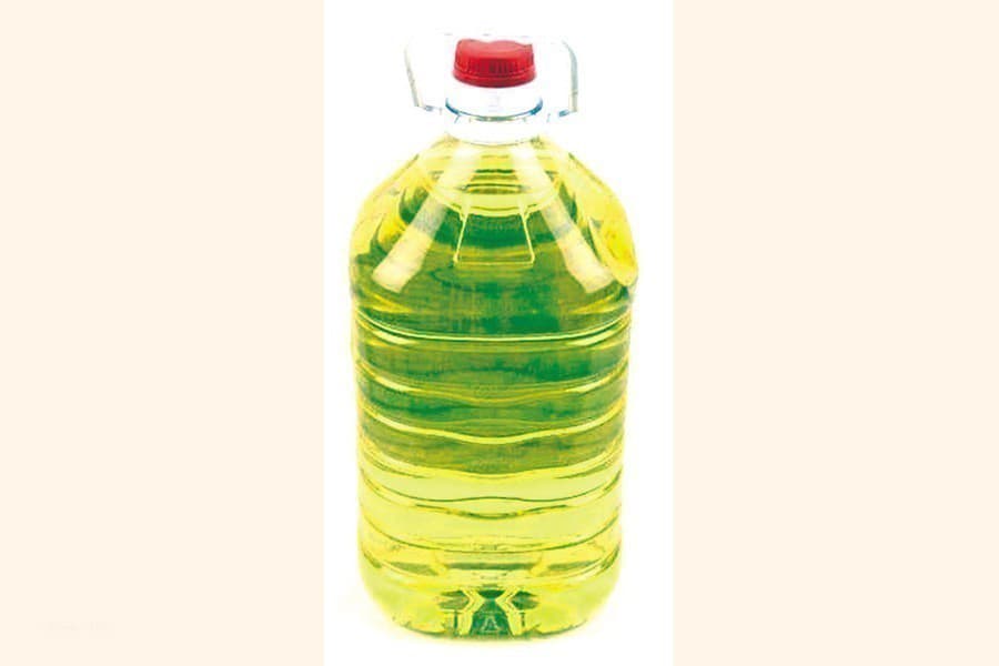 Edible oil market volatile again amid supply cut