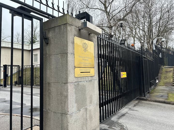 Swedish police arrest man trying to force his way into Russian embassy in Stockholm