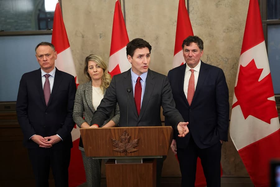Canada's Trudeau announces tariffs on US in retaliation for Trump's tariffs