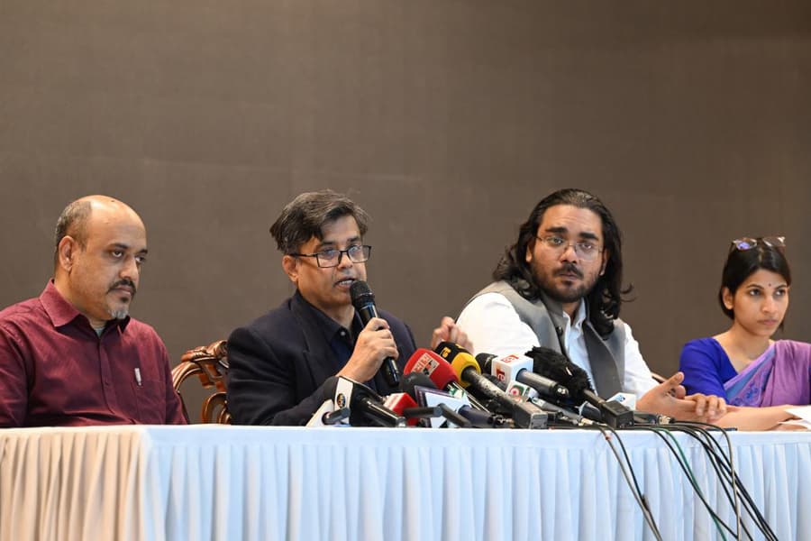 Govt claims macroeconomic stability as inflation drops, exports grow