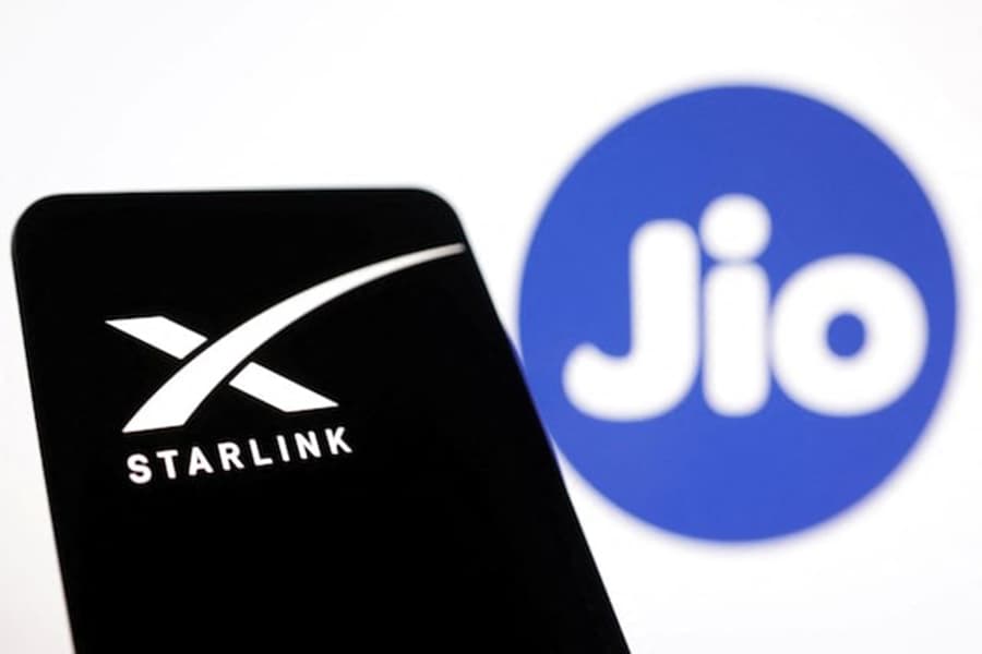 Starlink and Reliance sign surprise satellite internet deal