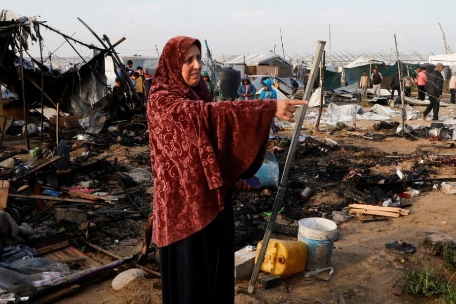 Israeli strikes kill over 400 in Gaza, say Palestinians, threatening total truce collapse