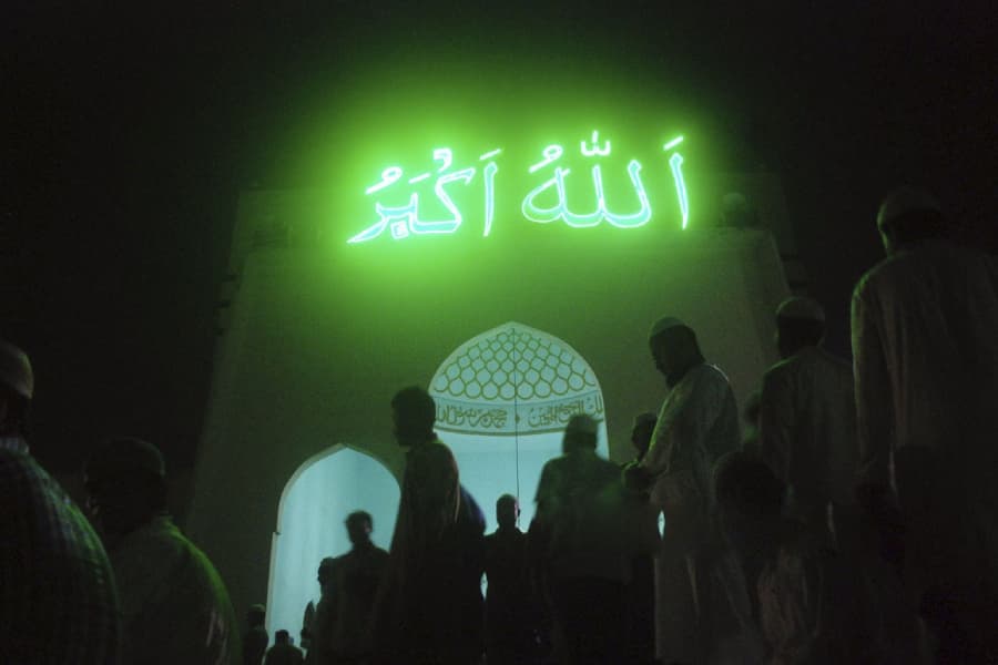 Muslims across Bangladesh observe Shab-e-Qadr with prayers, devotion