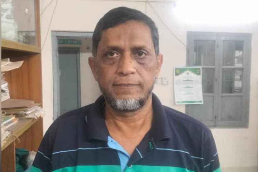 AL leader arrested in 2015 attack on Khaleda Zia