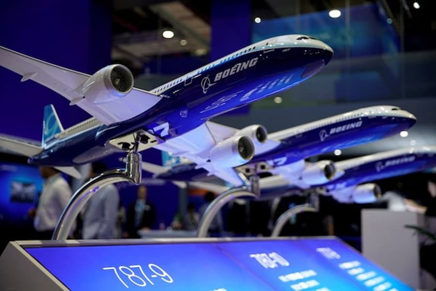 Boeing jet returns to US from China amid tariff war