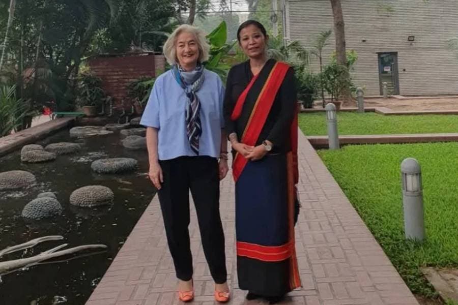 French Ambassador Masdupuy welcomes Rani Yan to Embassy