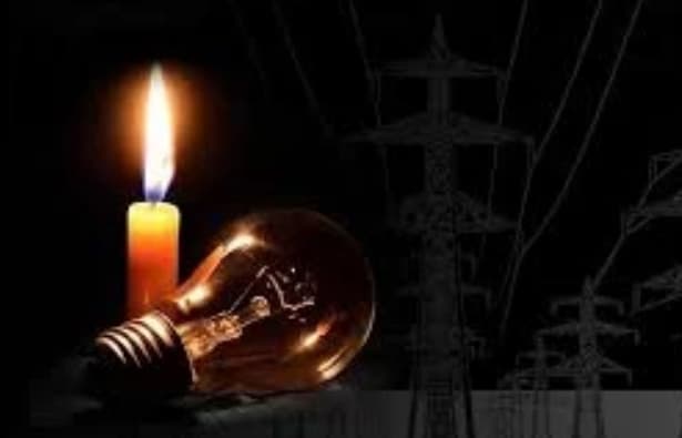 Grid failure plunges 21 southern districts into darkness