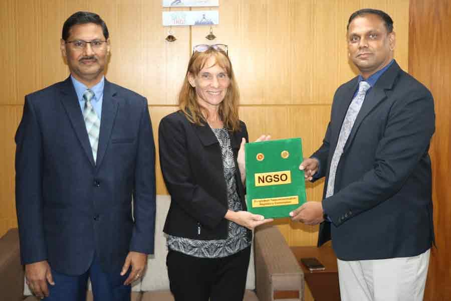 Starlink official receives licenses for commercial operations in Bangladesh