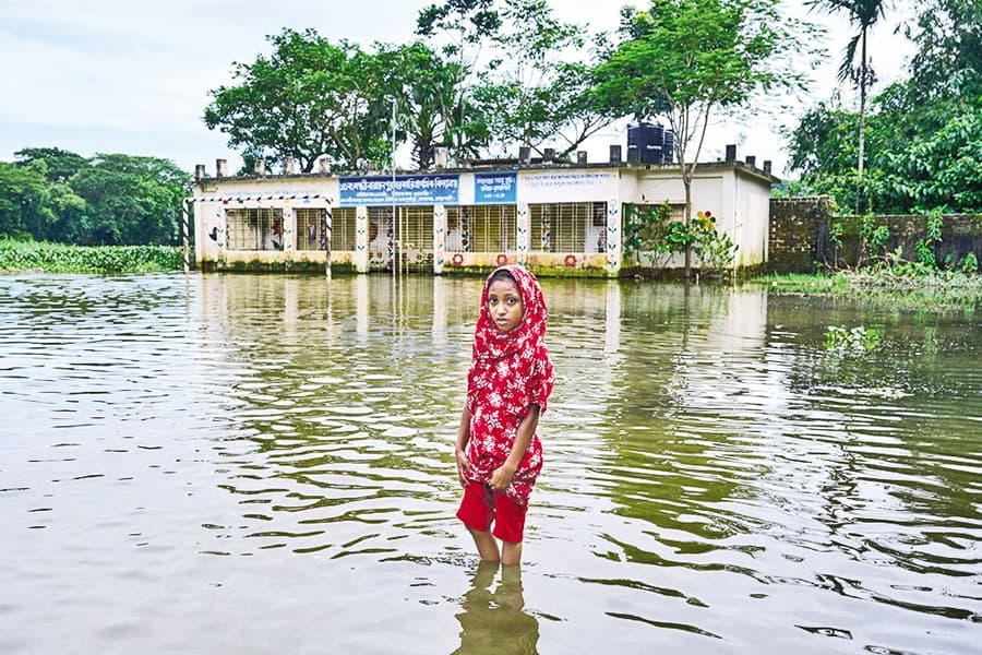 Climate shocks and banking sector