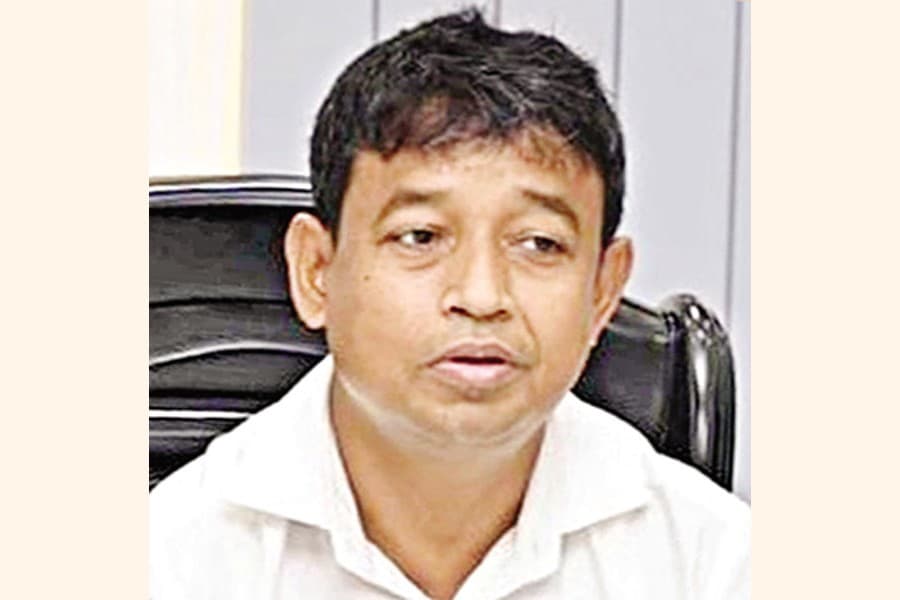 Court freezes bank accounts of ex-DB chief Harun’s father-in-law, brother