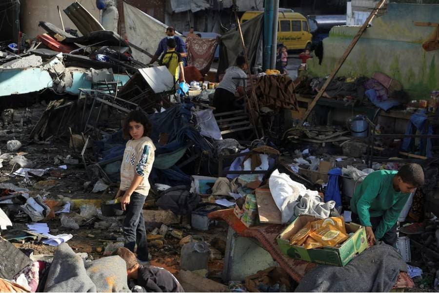 Head of US-backed Gaza aid foundation quits as further Israeli airstrikes kill dozens